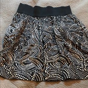 Elle skirt with pockets!